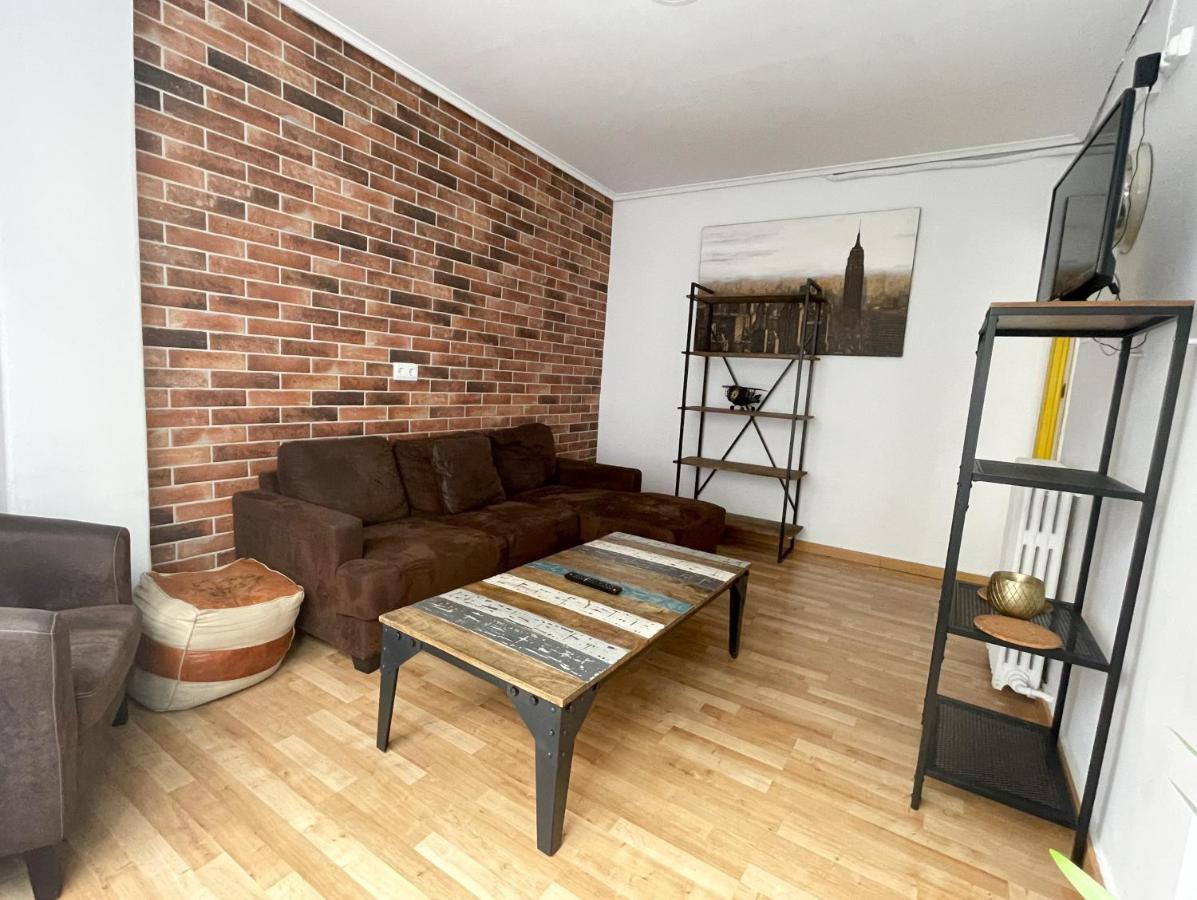 Az The Bridge Hostel - Coliving Saragossa Zewnętrze zdjęcie