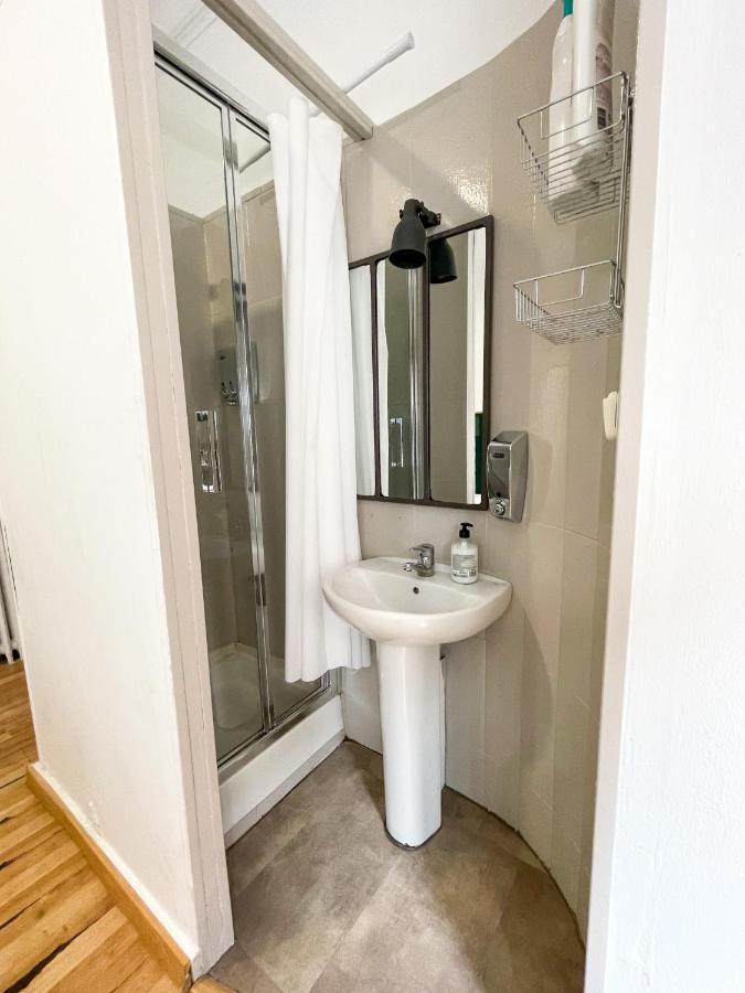 Az The Bridge Hostel - Coliving Saragossa Zewnętrze zdjęcie